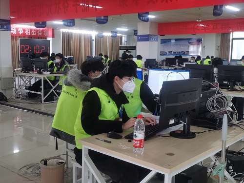 赛场3500.jpg 赛场3500.jpg